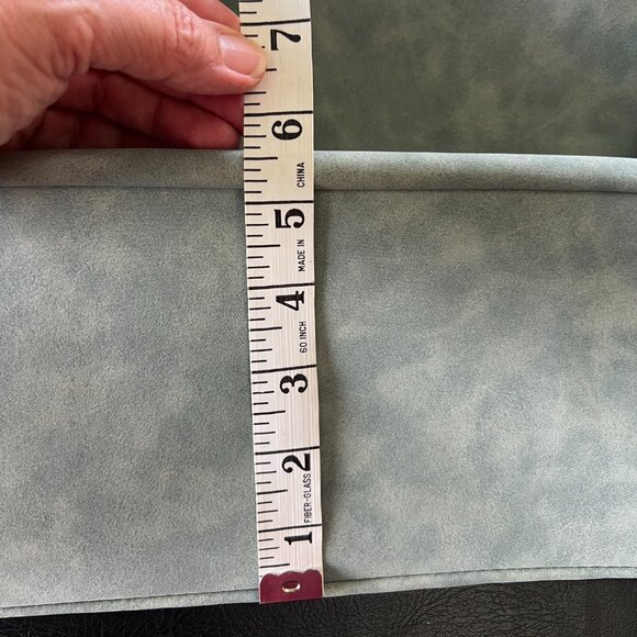 VR NYC | Sage Green | Extra Roomy |  Vegan Leather | Shoulder Bag - Picture 10 of 13